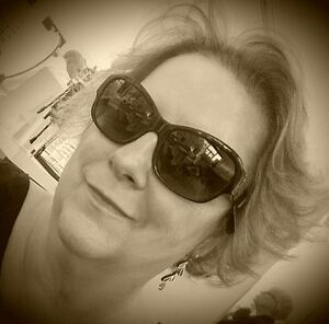 Meet your Posher, Deborah